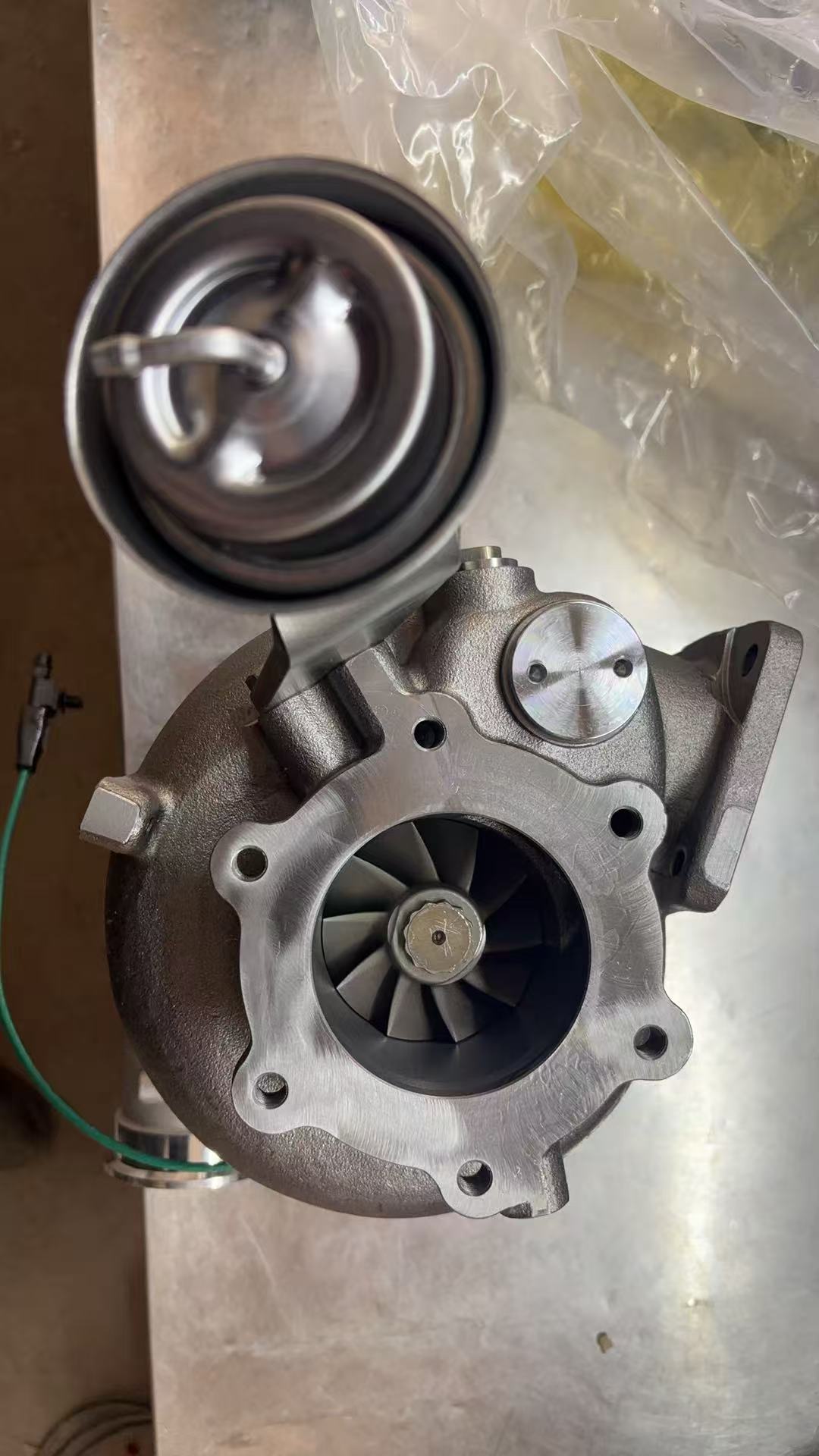 Freightliner Cascadia 2015-2018 B3G Turbo Charger with valve Detroit DD15 14.8L A4720901480 (Billet Compressor Wheel)