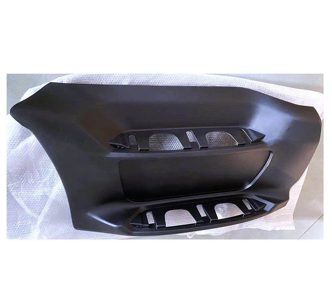 Peterbilt 579 2013-2021 Plastic Front Step Fairing without Tool Box Cover