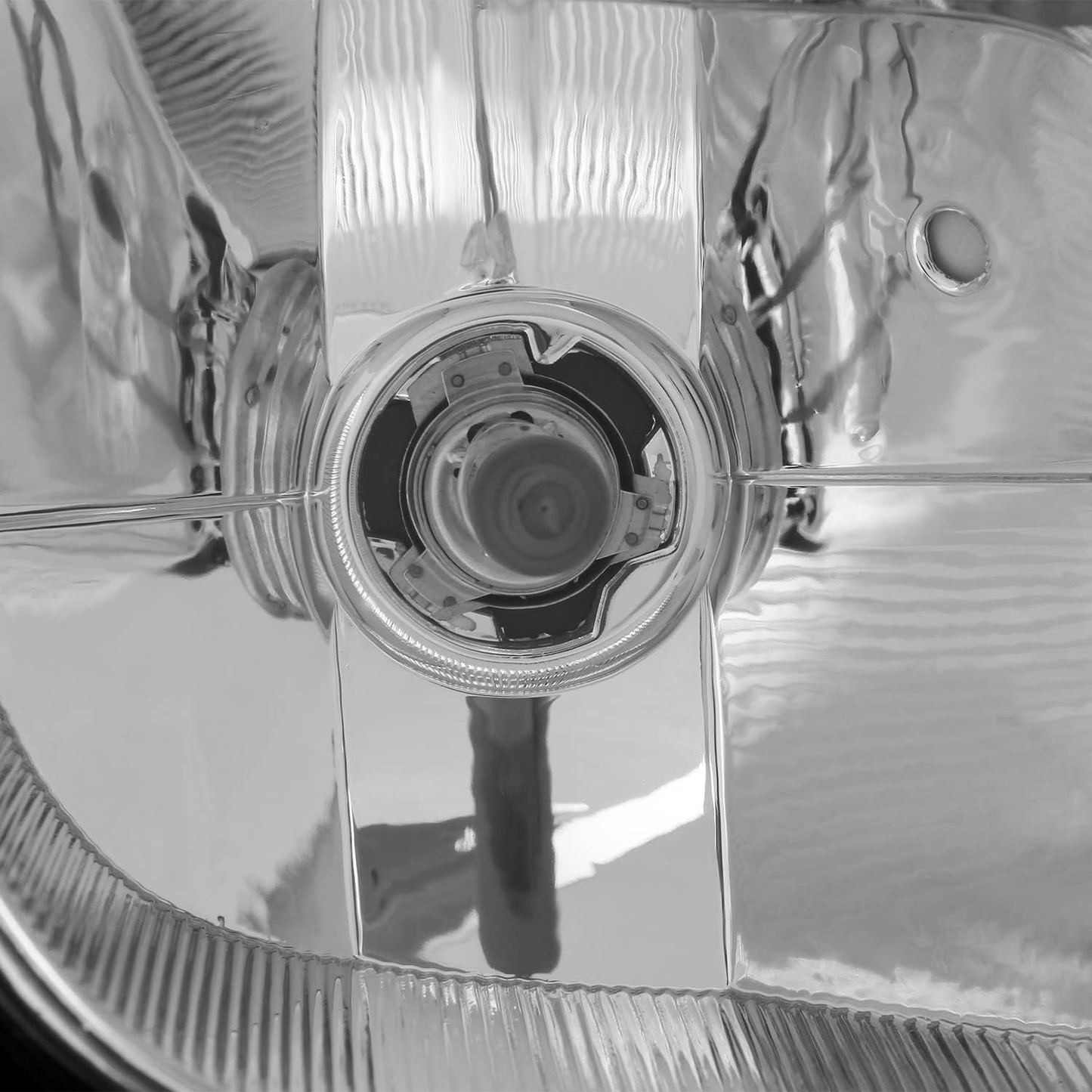 Freightliner Cascadia 2008-2017 Fog Light Right Passenger Side, Fog Lamp with Halogen Bulb